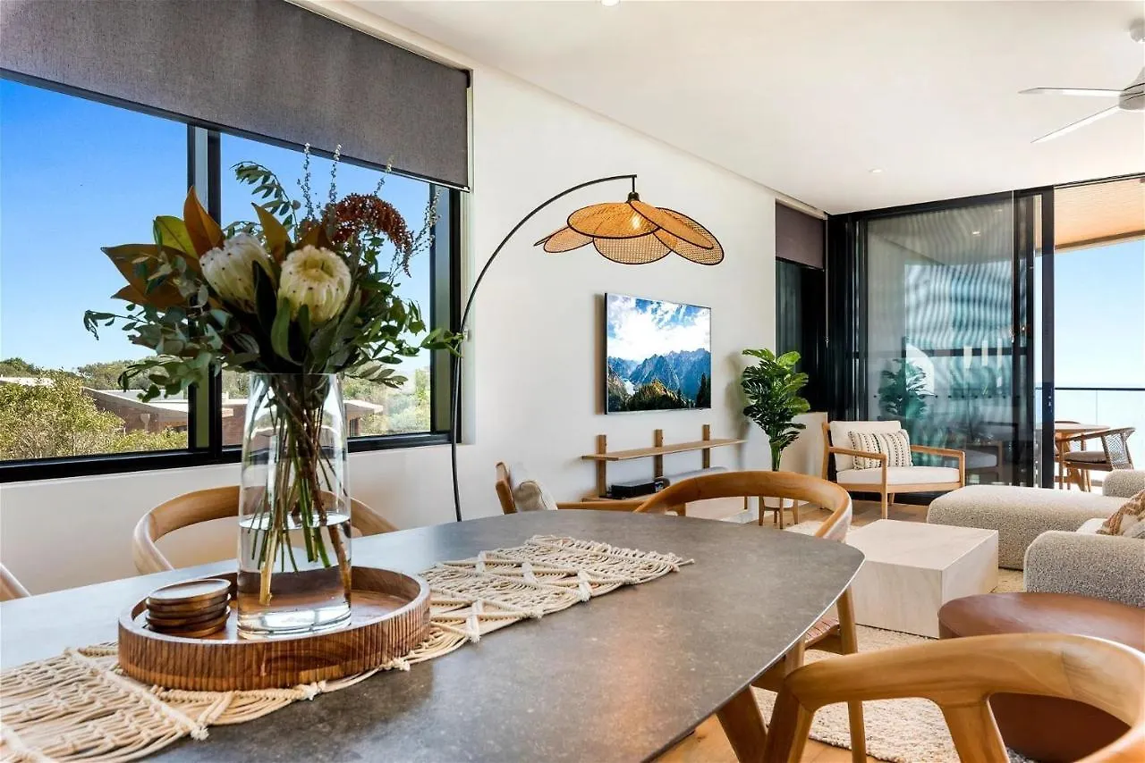 קולום ביץ' Absolute Beachfront Luxury Apartment בית נופש קולום ביץ'